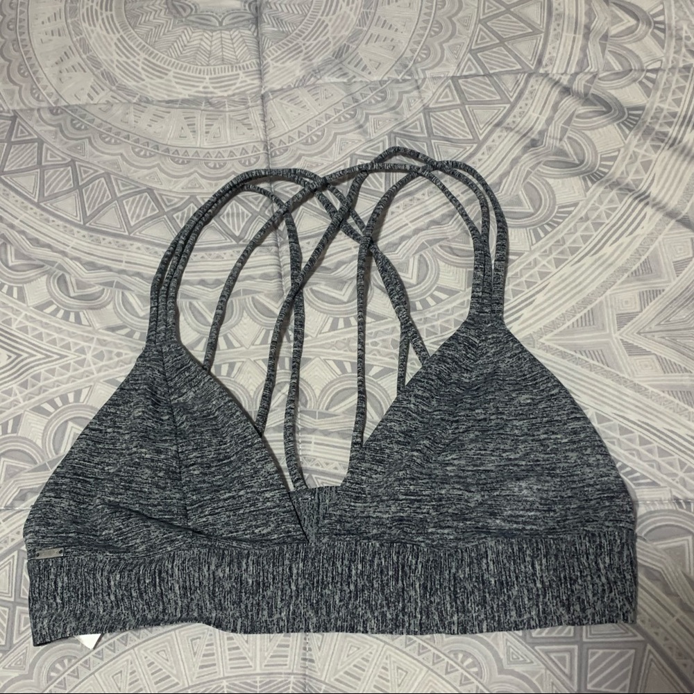 pink sports bra